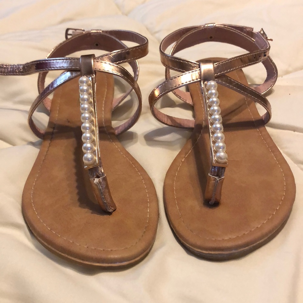 Sandals - Picture 3 of 4